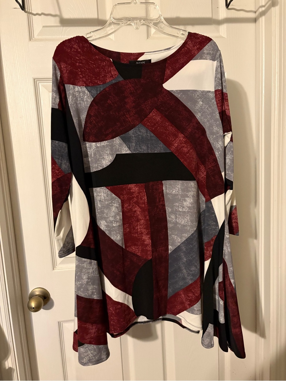Alfani Wine, Black & Gray Abstract Long Sleeve Tunic size small